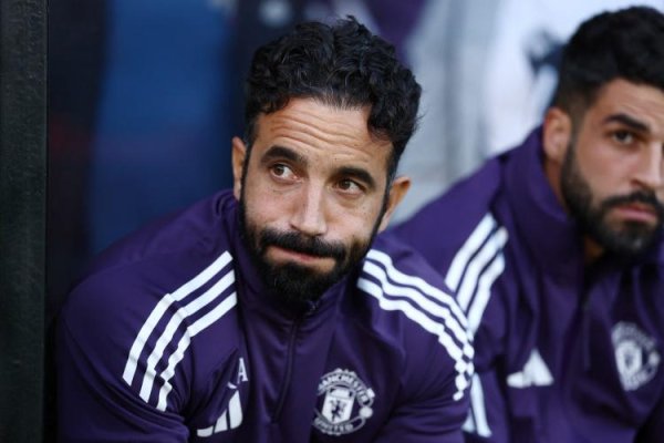 配资第一门户 这集好像看过？内维尔：我担心接下来几周曼联帅位会发生些什么